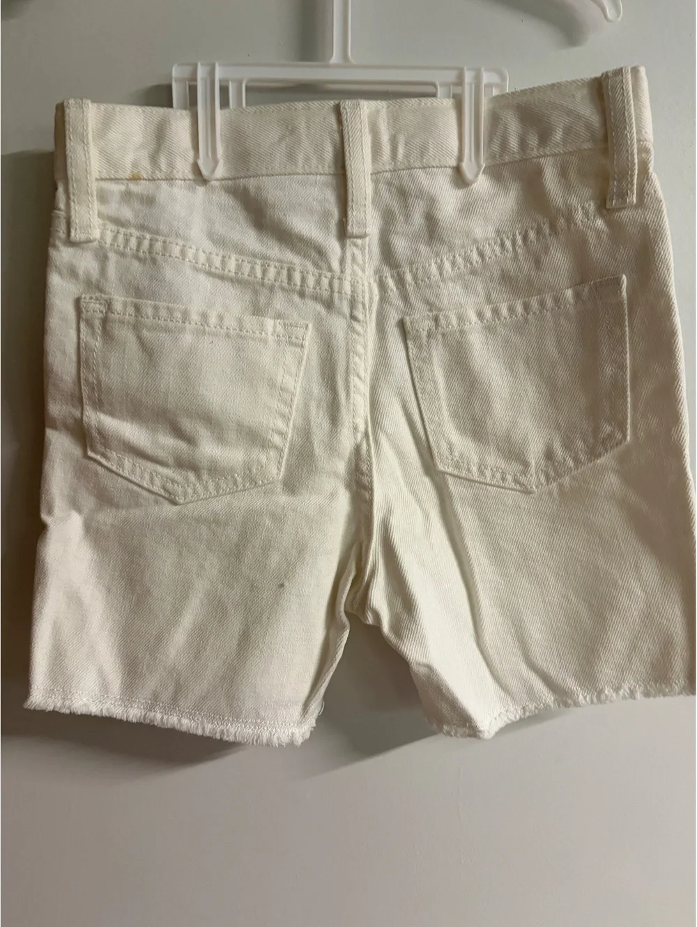 Girls Old Navy shorts, white size 5
